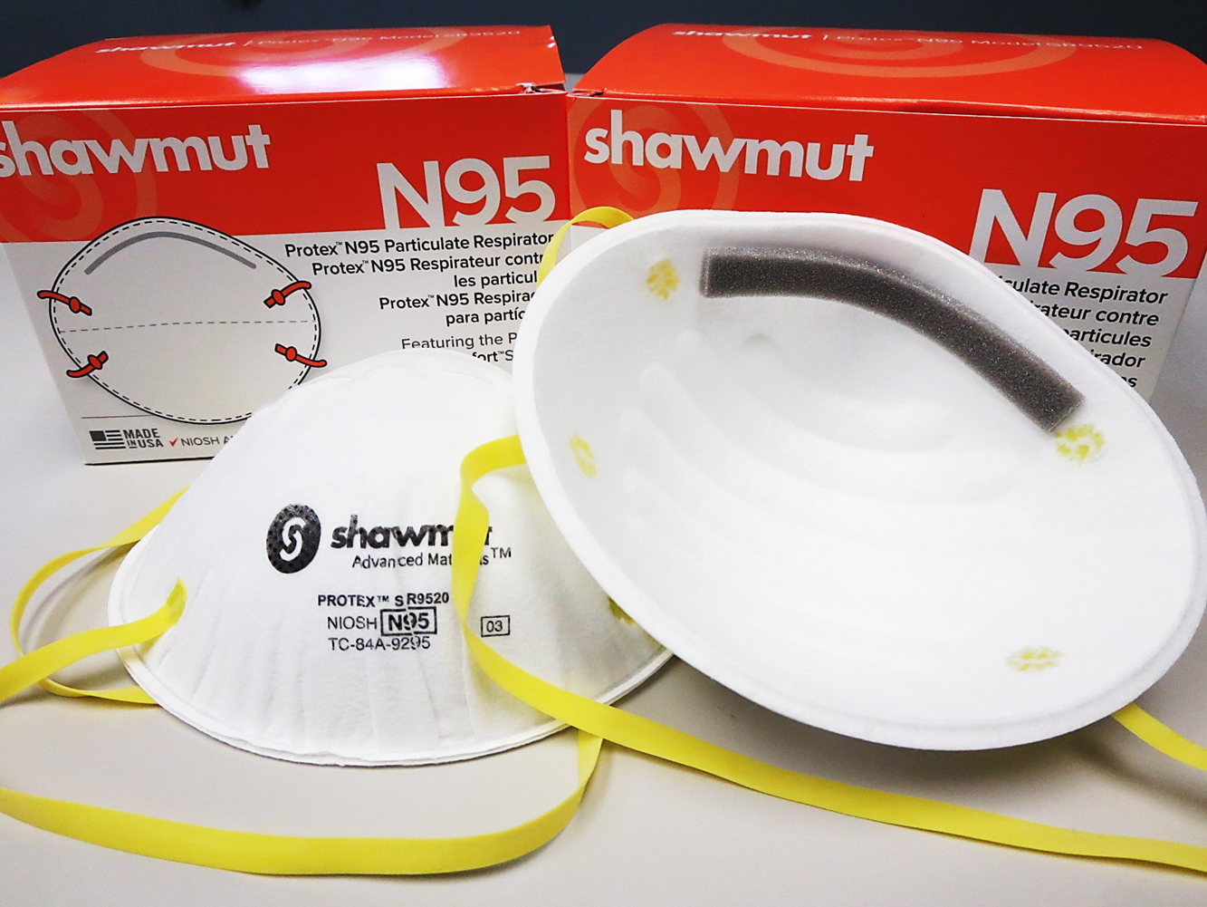 Model SR9520 Shawmut Protex Disposable N95 Molded-Cup Respirator Masks